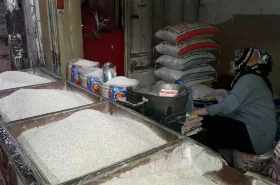 Harga Beras di Pasar Padangpanjang Terpantau Relatif Stabil Harga Beras di Pasar Padangpanjang Terpantau Relatif Stabil