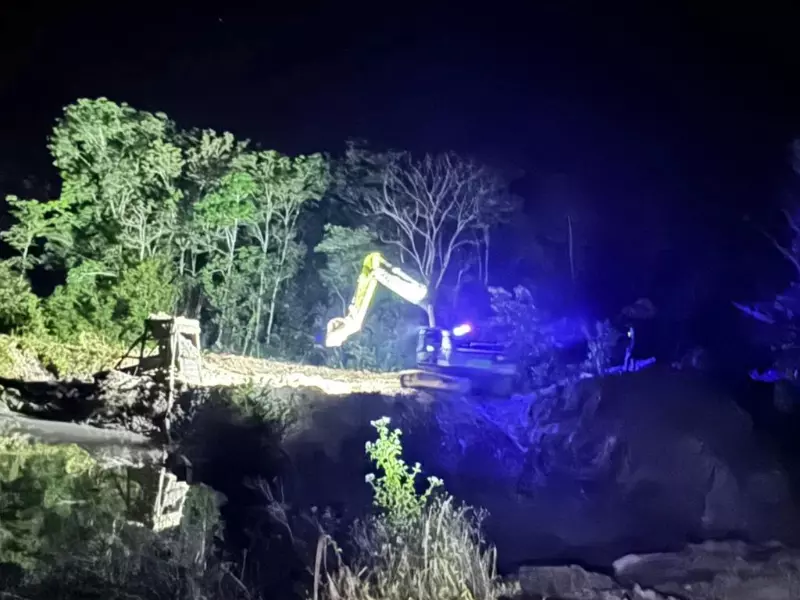 Delapan Terduga Penambang Emas Ilegal Ditangkap di Pasaman Delapan Terduga Penambang Emas Ilegal Ditangkap di Pasaman