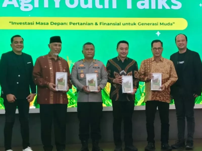 Gubernur Dorong Optimalisasi Lahan Tingkatkan Hasil Pertanian Gubernur Sumbar, Mahyeldi Ansyarullah membuka dan menghadiri Agri Youth Talks 2025 di Auditoroum Gubernur Sumbar,Kamis (18/9).
