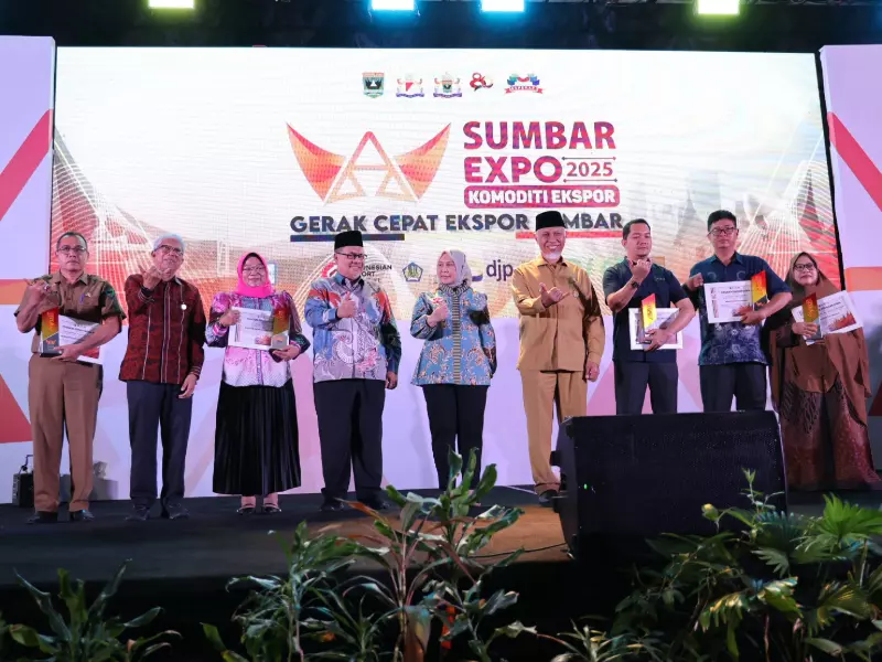 Penguatan Sektor Ekspor Sumbar melalui Pemberdayaan Pelaku Penting Dilakukan Penguatan Sektor Ekspor Sumbar melalui Pemberdayaan Pelaku Penting Dilakukan