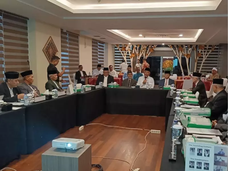 Mahyeldi Tegaskan Wakaf Harus Jadi Penggerak Ekonomi Umat Mahyeldi Tegaskan Wakaf Harus Jadi Penggerak Ekonomi Umat