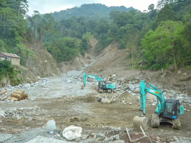 Libur Lebaran Dioptimalkan Jalur Lembah Anai Berfungsi 24 Jam Libur Lebaran Dioptimalkan Jalur Lembah Anai Berfungsi 24 Jam
