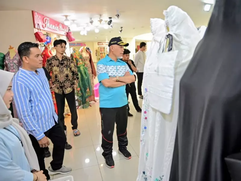 Perluas Pasar, Pelaku UMKM di Sumbar Diminta Manfaatkan Platform Digital Perluas Pasar, Pelaku UMKM di Sumbar Diminta Manfaatkan Platform Digital