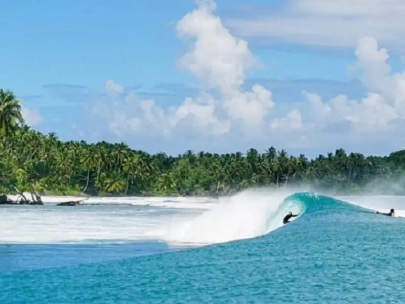 Untuk Jadi Episentrum Wisata Indonesia Wilayah Barat, Mentawai Butuh Kehadiran Bandara Internasional Untuk Jadi Episentrum Wisata Indonesia Wilayah Barat, Mentawai Butuh Kehadiran Bandara Internasional