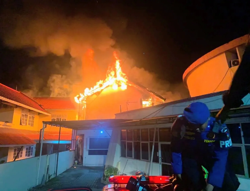 Perkantoran Inspektorat dan Bapenda Kota Padang Terbakar, Kerugian Capai Rp1,8 Miliar