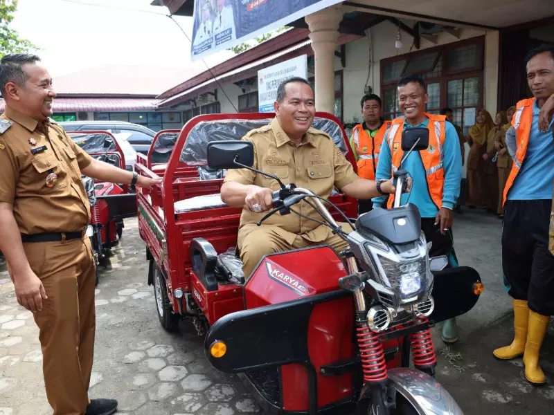 Optimalkan Penanganan Sampah, Pemko Pariaman Tambah Tujuh Armada Baru Optimalkan Penanganan Sampah, Pemko Pariaman Tambah Tujuh Armada Baru