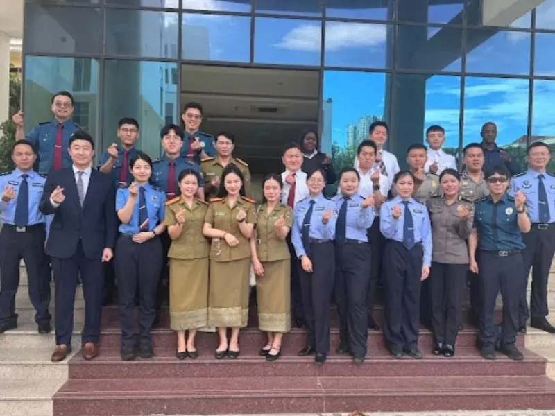 Brigpol Aruni, Polwan Polres Mentawai Jadi Wakil Indonesia di Pelatihan People’s Security Academy di Vietnam Brigpol Aruni, Polwan Polres Mentawai Jadi Wakil Indonesia di Pelatihan People’s Security Academy di Vietnam