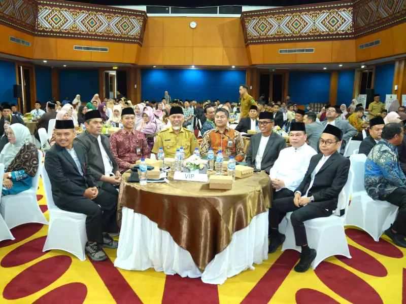 BI Sumbar dan IAEI Bersinergi Dorong Daya Saing Wisata Halal BI Sumbar dan IAEI Bersinergi Dorong Daya Saing Wisata Halal